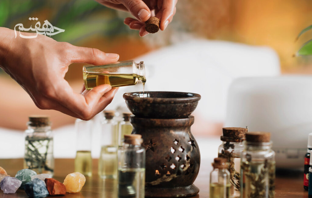 ماساژ آروماتراپی (Aromatherapy Massage):